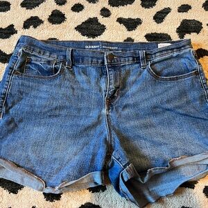 Old navy boyfriend short